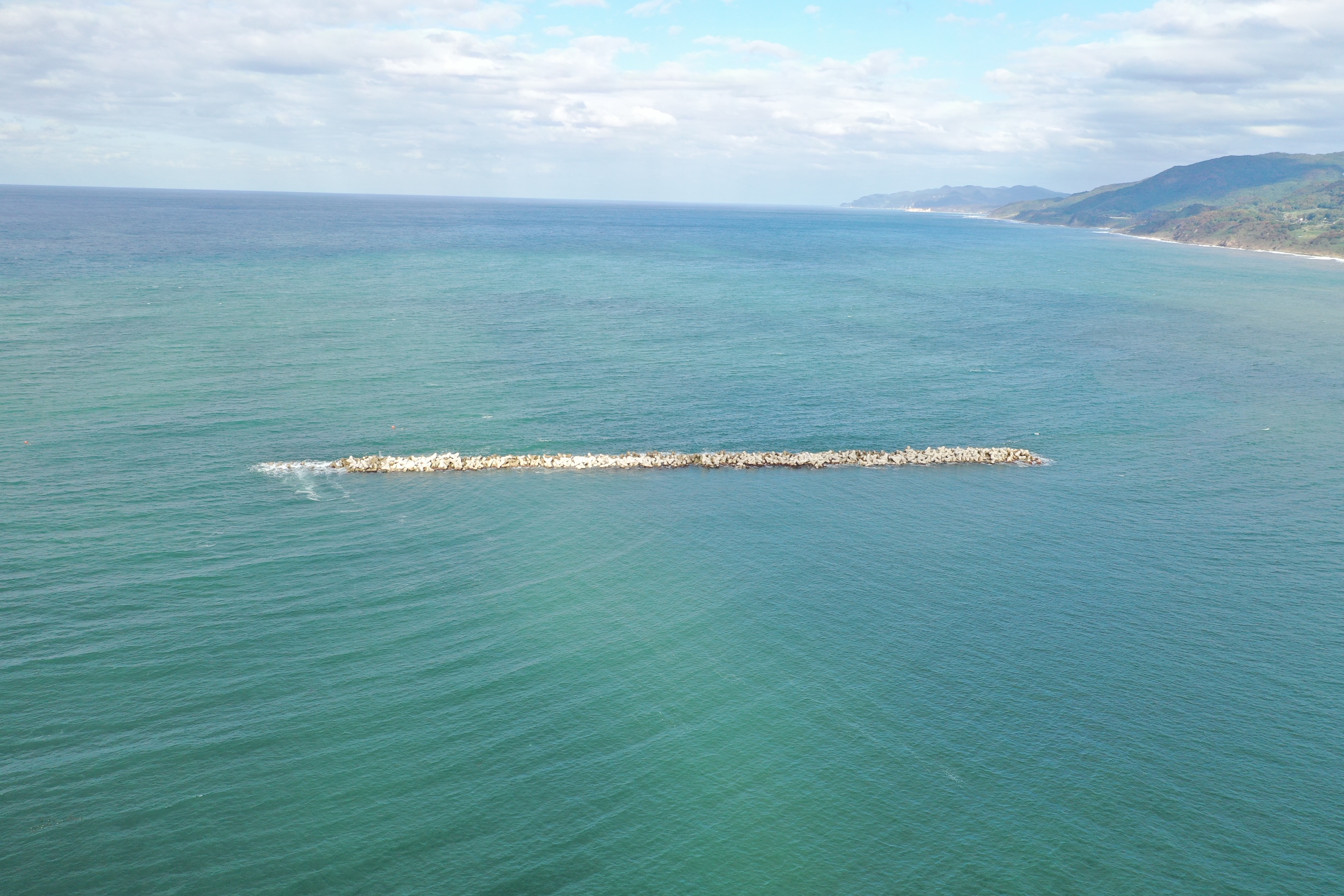 第四防波堤（擬岩部）